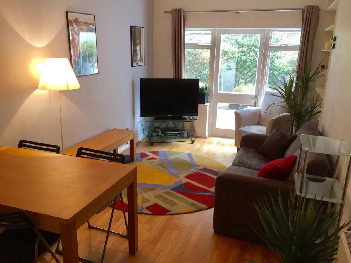 Stylish Apartment In Victoria London Exteriör bild